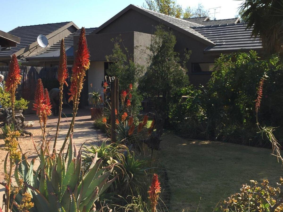 Afton Safari Lodge Kempton Park Exteriör bild